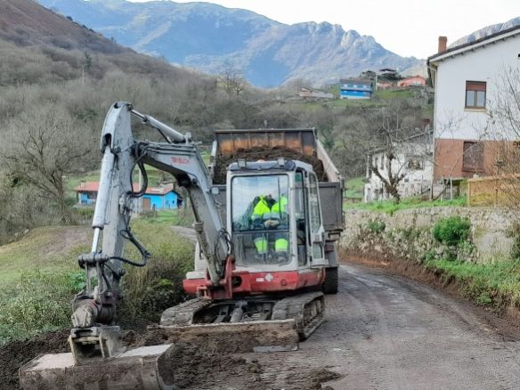 Arreglos en carretera de Morcín