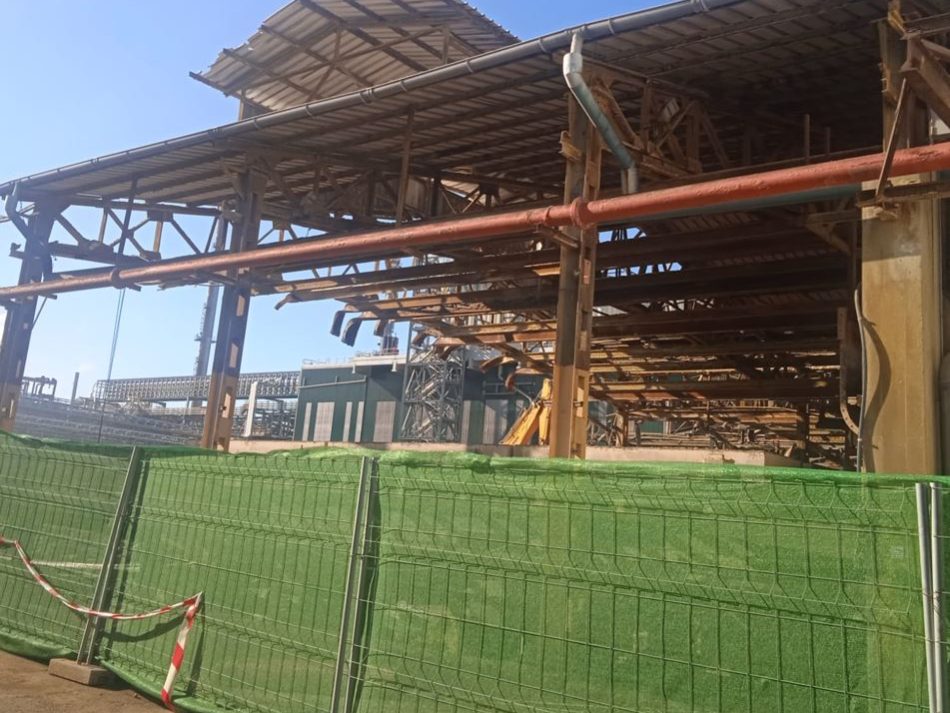 Imagen de nave en proceso de demolición